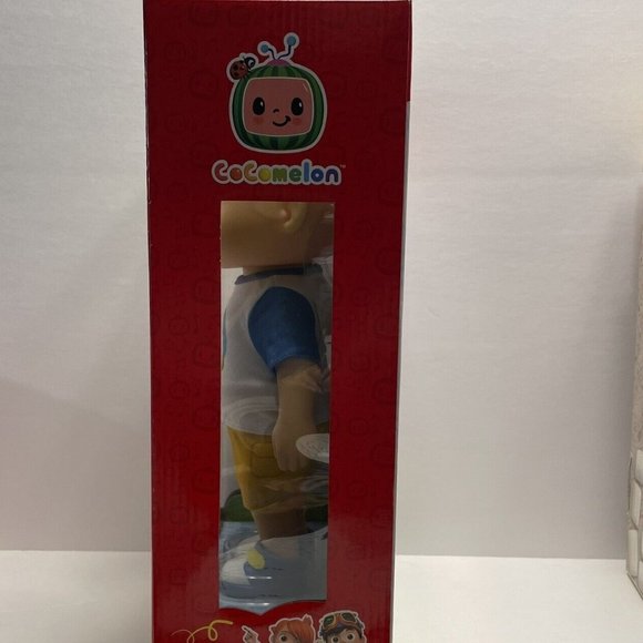 CoComelon Deluxe Interactive JJ Doll Sing Feed And Dress JJ - Picture 2 of 7